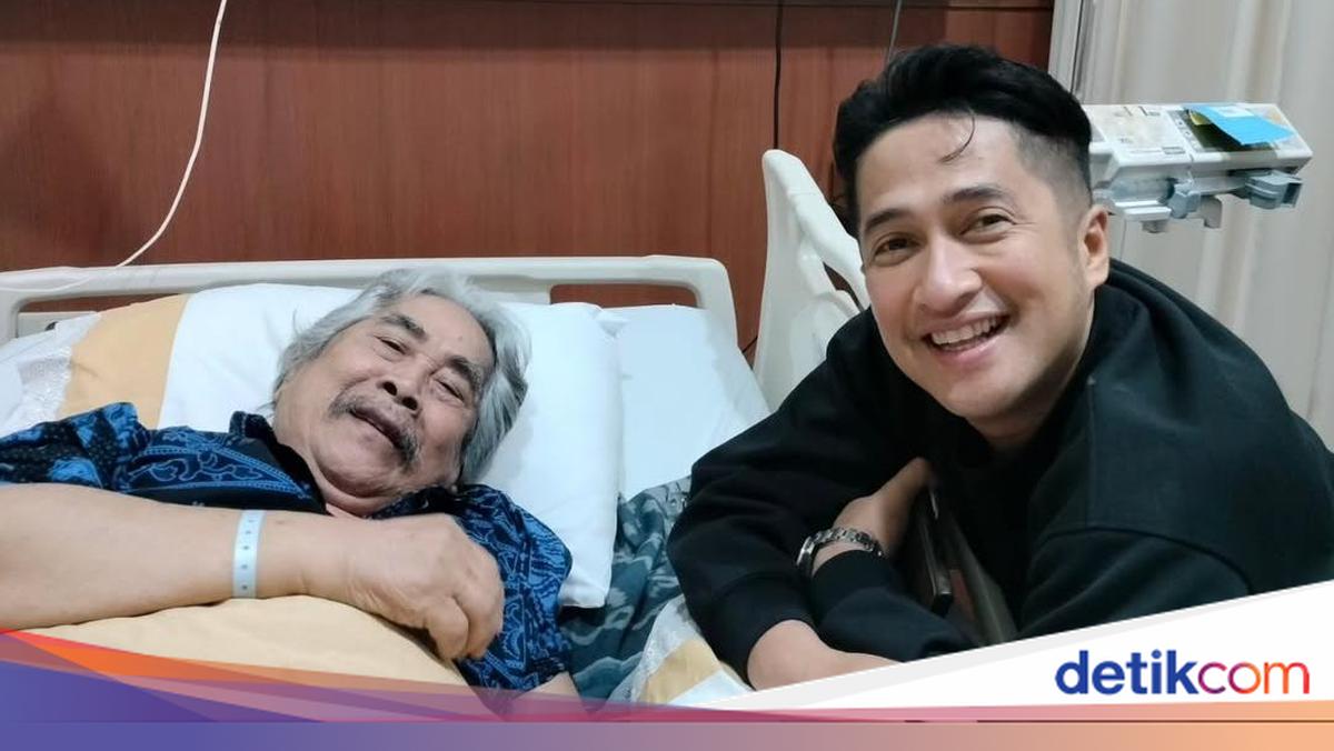 Momen Irfan Hakim Jenguk Jaja Mihardja di RS