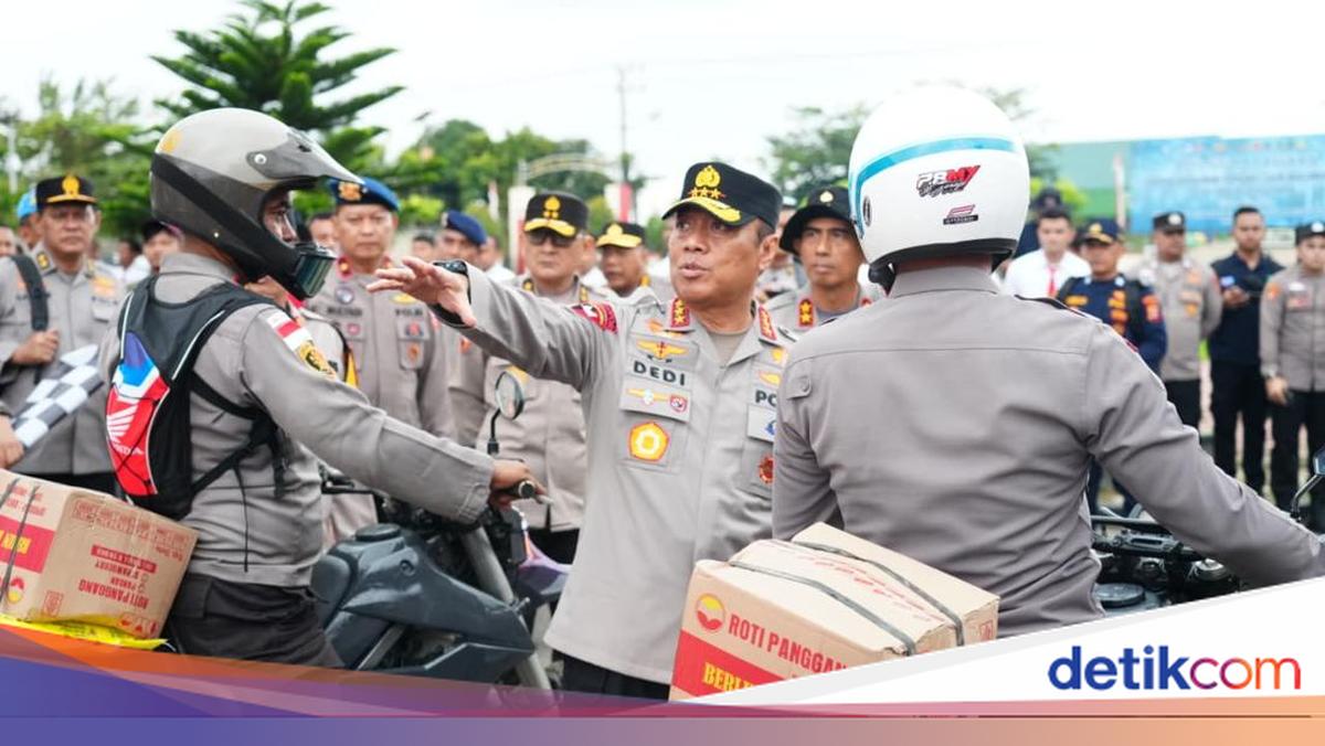 Wakapolri Tinjau Aceh Utara, Kerahkan Alat Berat hingga Salurkan Sembako