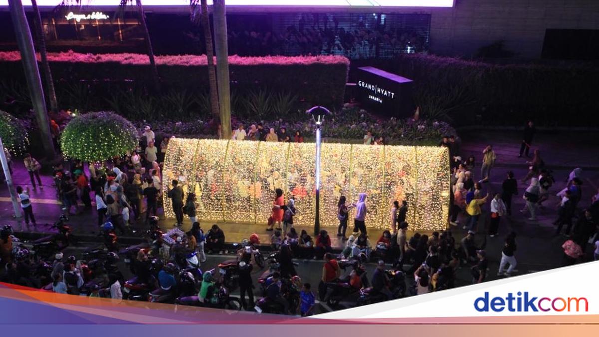 Disparekraf DKI Sebut Masih Banyak Warga Habiskan Libur Natal di Jakarta