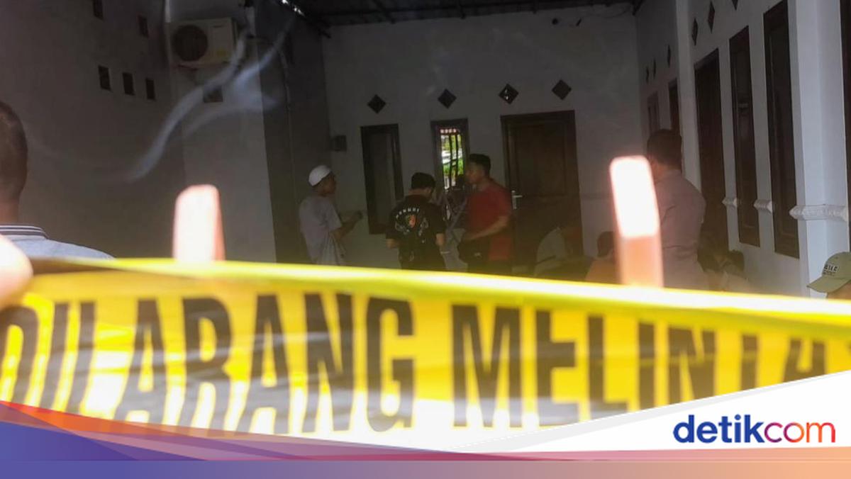 Cerita Abdur Temukan Anak-Mantu-Cucu Tewas dalam Rumah di Situbondo