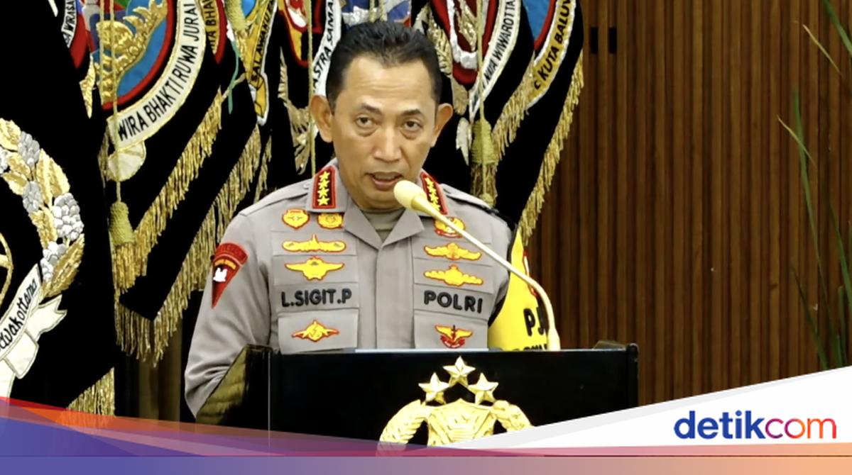 Kapolri: Berkat Dukungan Semua, Alhamdulillah Kita Bisa Lewati Agustus Kelabu