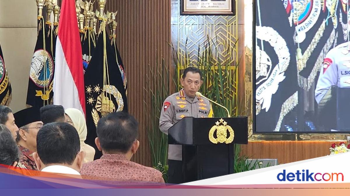 Kapolri Sampaikan Rilis Akhir Tahun, Doakan Korban Bencana di Sumatera
