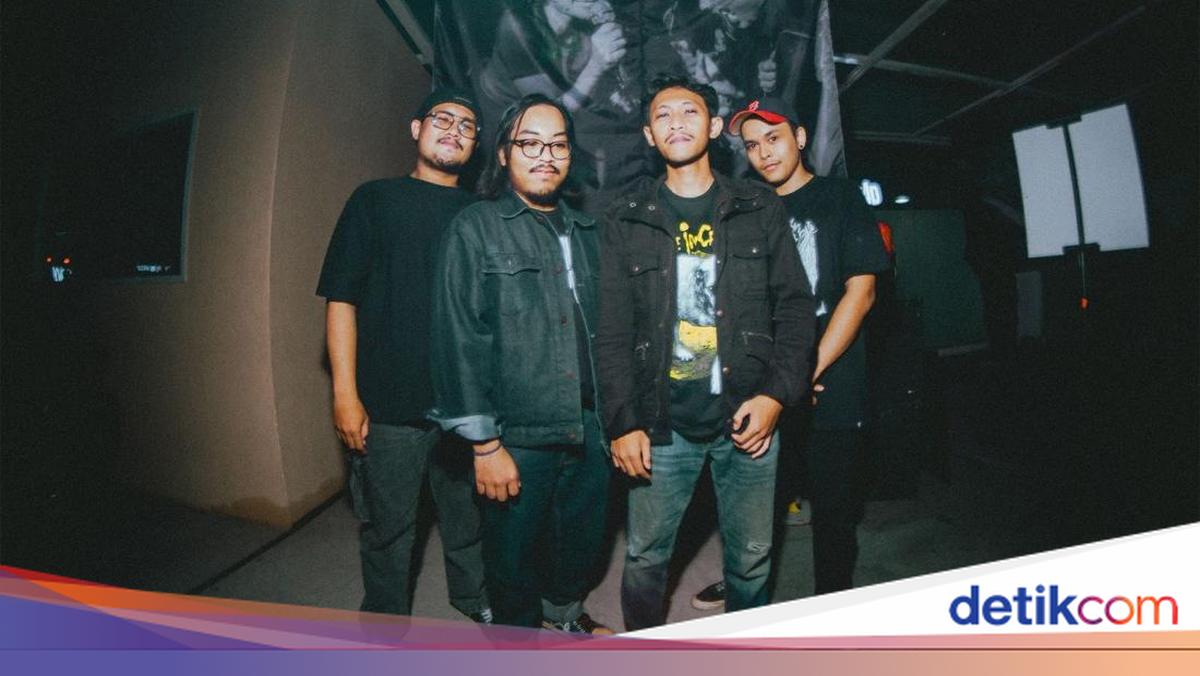 Terinspirasi dari Band Rock 90-an, Ini Awal Mula Cerita Band Ruang Kosong
