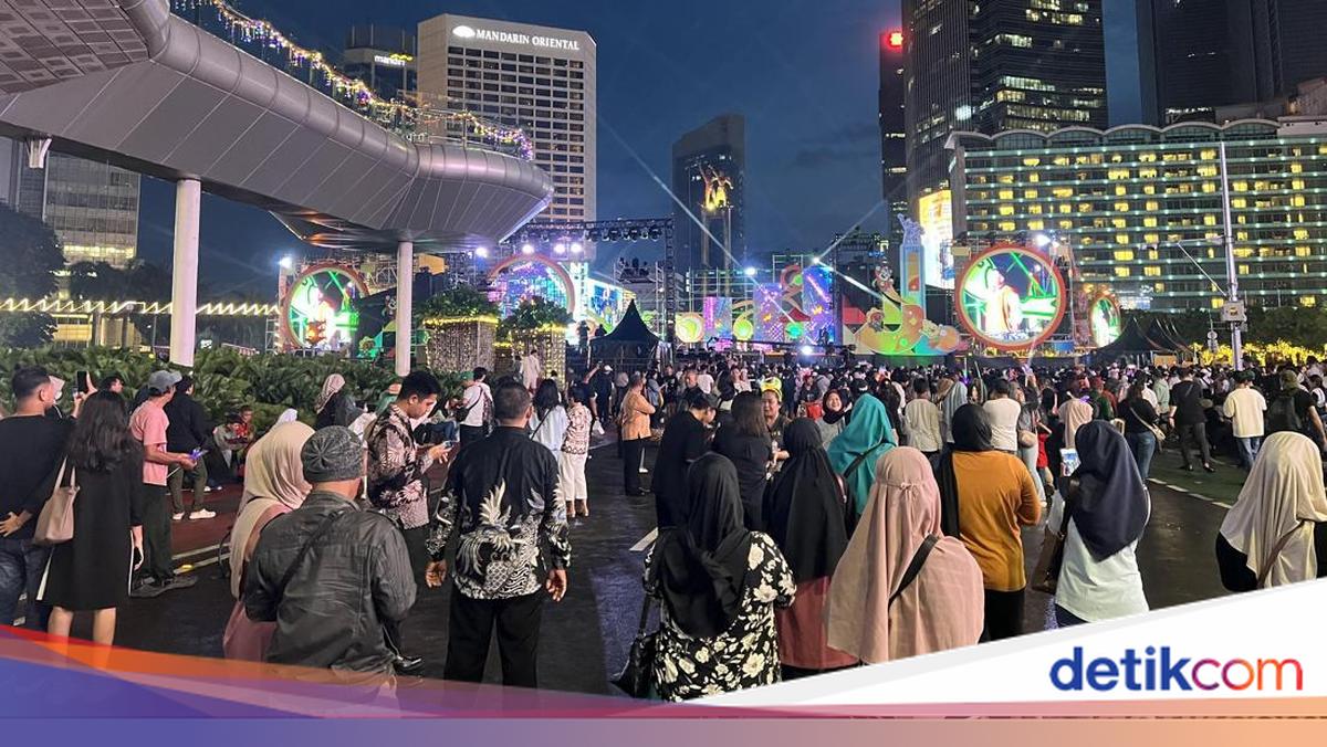 CFN di Bundaran HI Dimulai, Warga Mulai Padati Jalan Thamrin