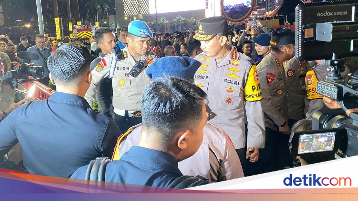 Kapolri Tinjau Langsung Perayaan Malam Tahun Baru 2026 di Bundaran HI