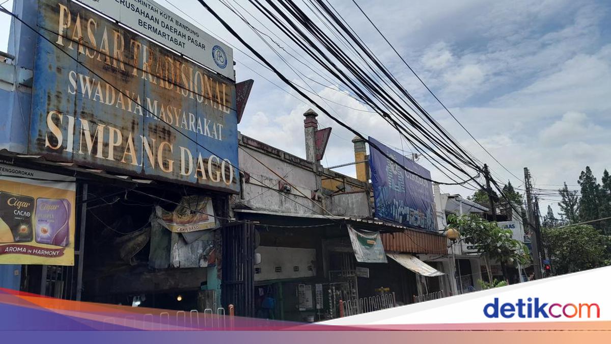 Riuh Pasar Simpang Dago yang Kini Memudar