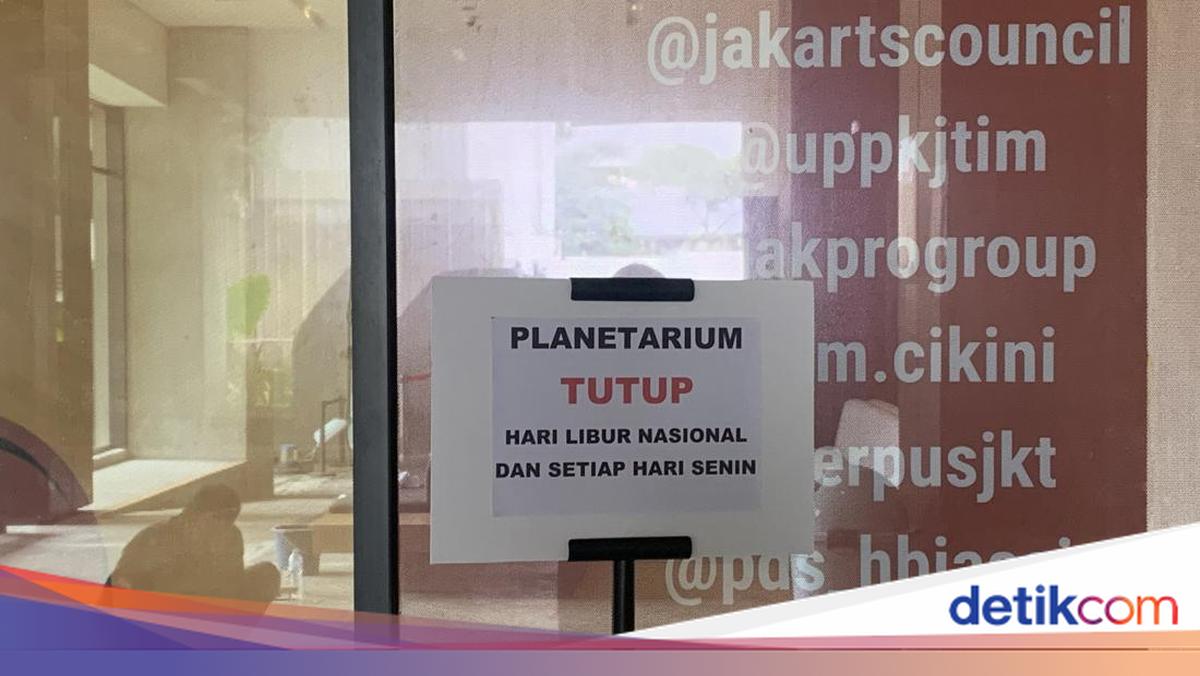 Pengunjung Kecewa Planetarium Tutup di Libur Tahun Baru