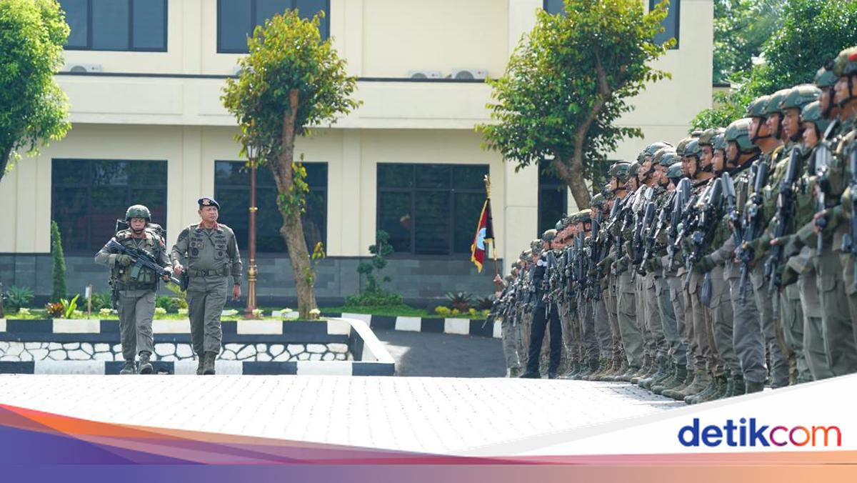 446 Personel Operasi Damai Cartenz 2025 Selesai Bertugas, Dapat Penghargaan