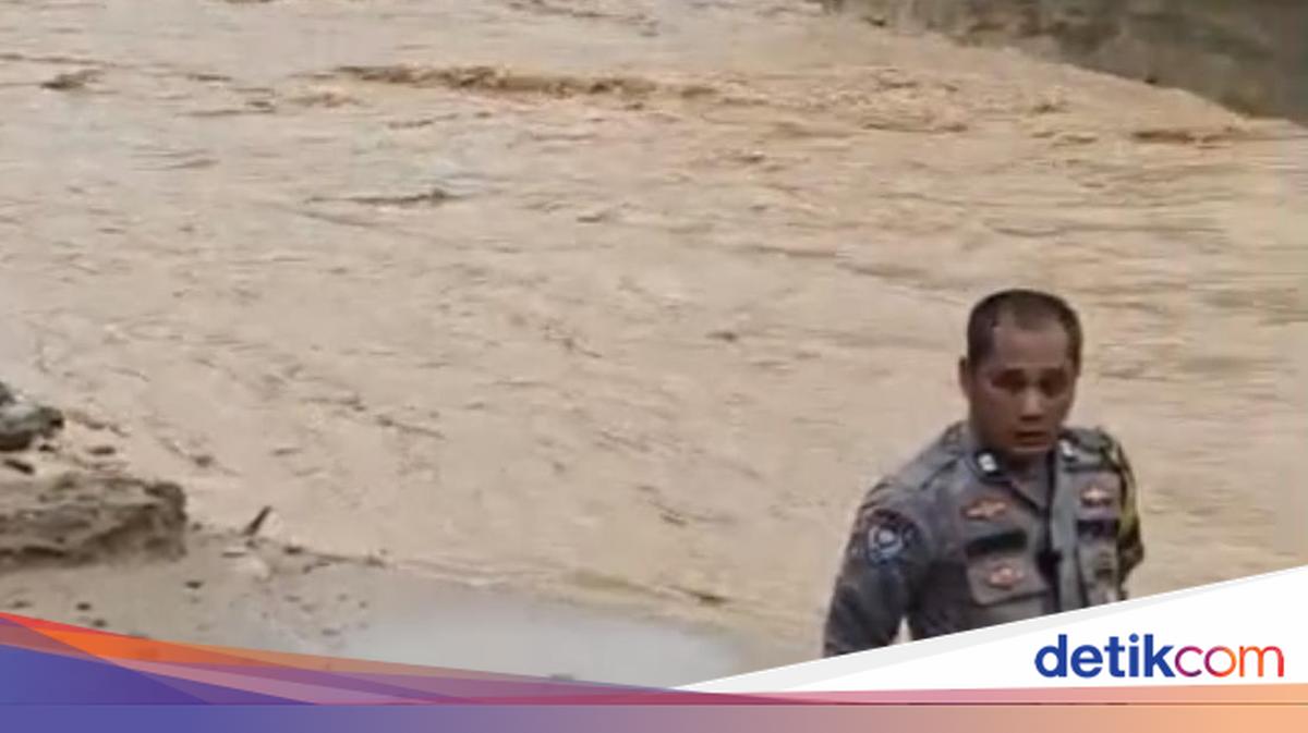 Hujan Deras Bikin Sungai Aek Doras Sibolga Meluap, Warga Diimbau Waspada