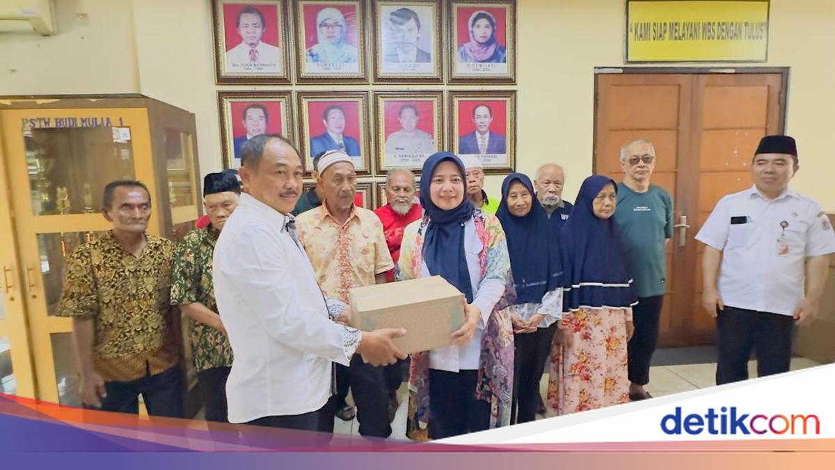 HUT Intelijen Polri ke-80, Ditintelkam Polda Metro Berbagi Kasih ke Panti Lansia