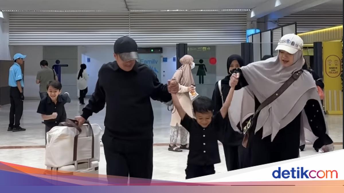 Yeay! Akhirnya Irfan Hakim Liburan Juga dengan Keluarga