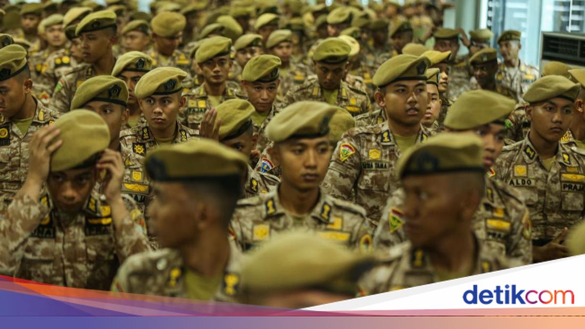 Arahan Prabowo Agar Siswa Kedinasan Turun ke Lokasi Bencana Bantu Korban