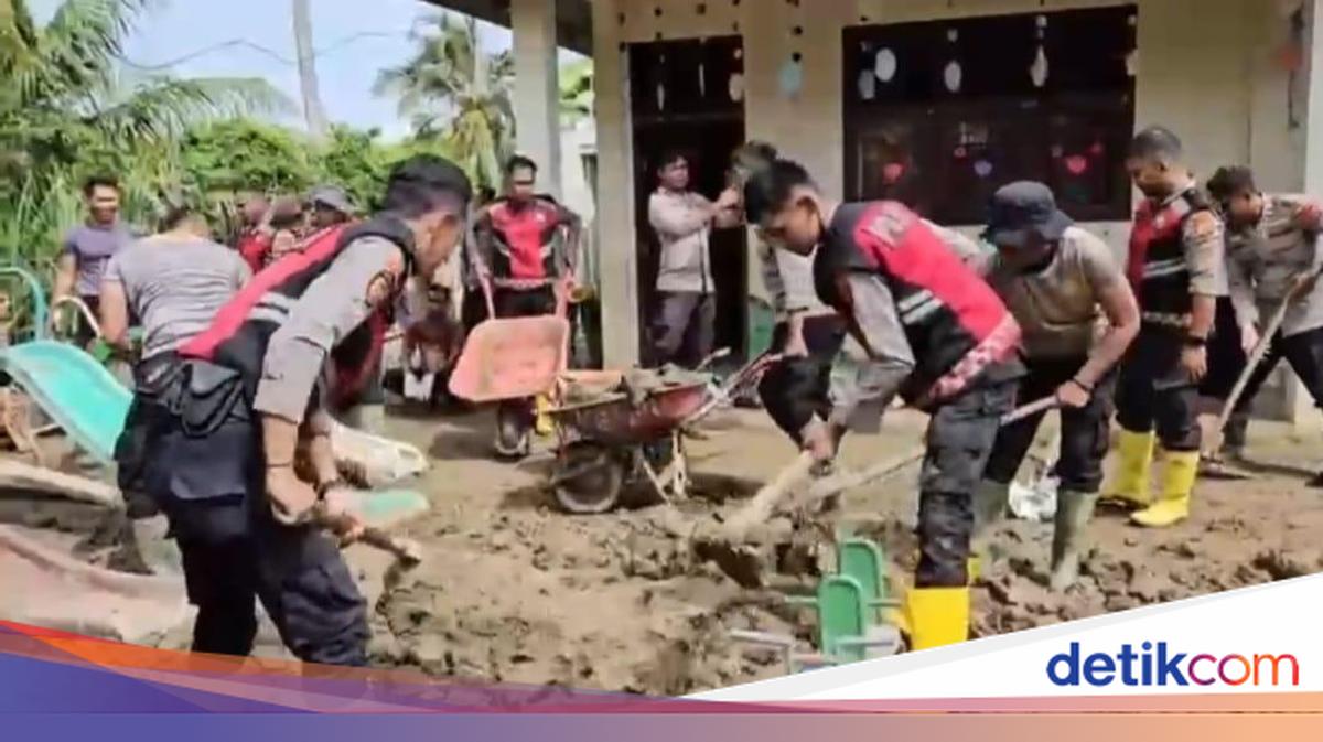 Polisi dan Masyarakat Pidie Jaya Gotong-royong Percepat Pemulihan Fasum-Pendidikan
