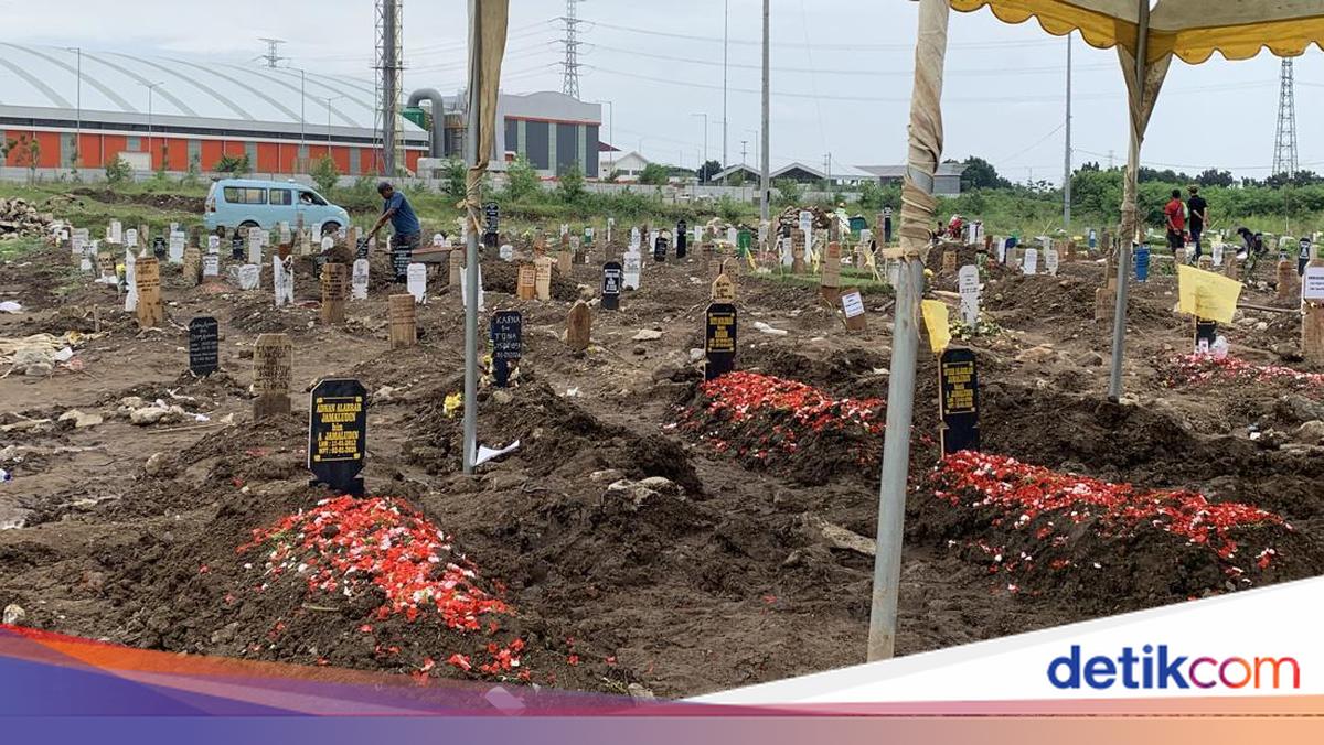 Pecah Tangis Kakak Pertama Kenang 3 Anggota Keluarganya Tewas di Jakut