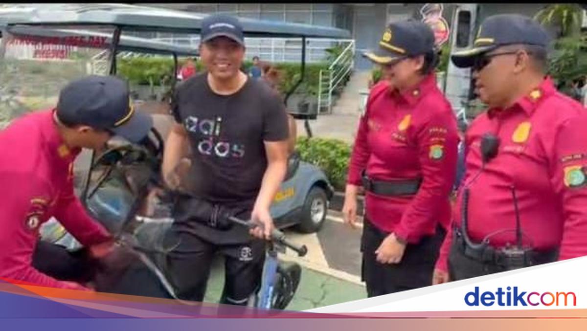 Polisi Tangkap 2 Copet yang Beraksi di CFD Bundaran HI
