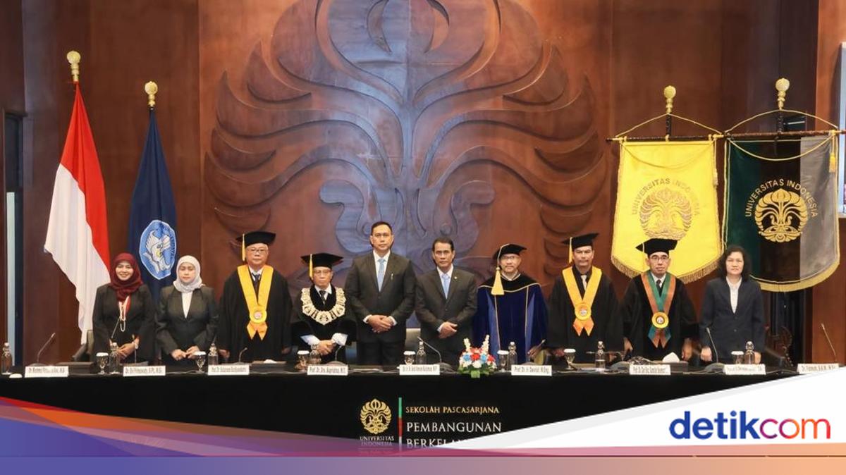 Dirut Bulog Ahmad Rizal Raih Doktor di UI, Bahas Tata Kelola Pascapanen