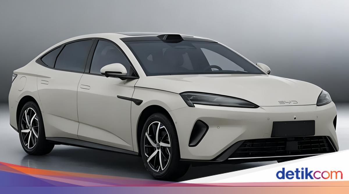 BYD Seal 07 Siap Meluncur, Sekali Cas Bisa Digas 705 Km
