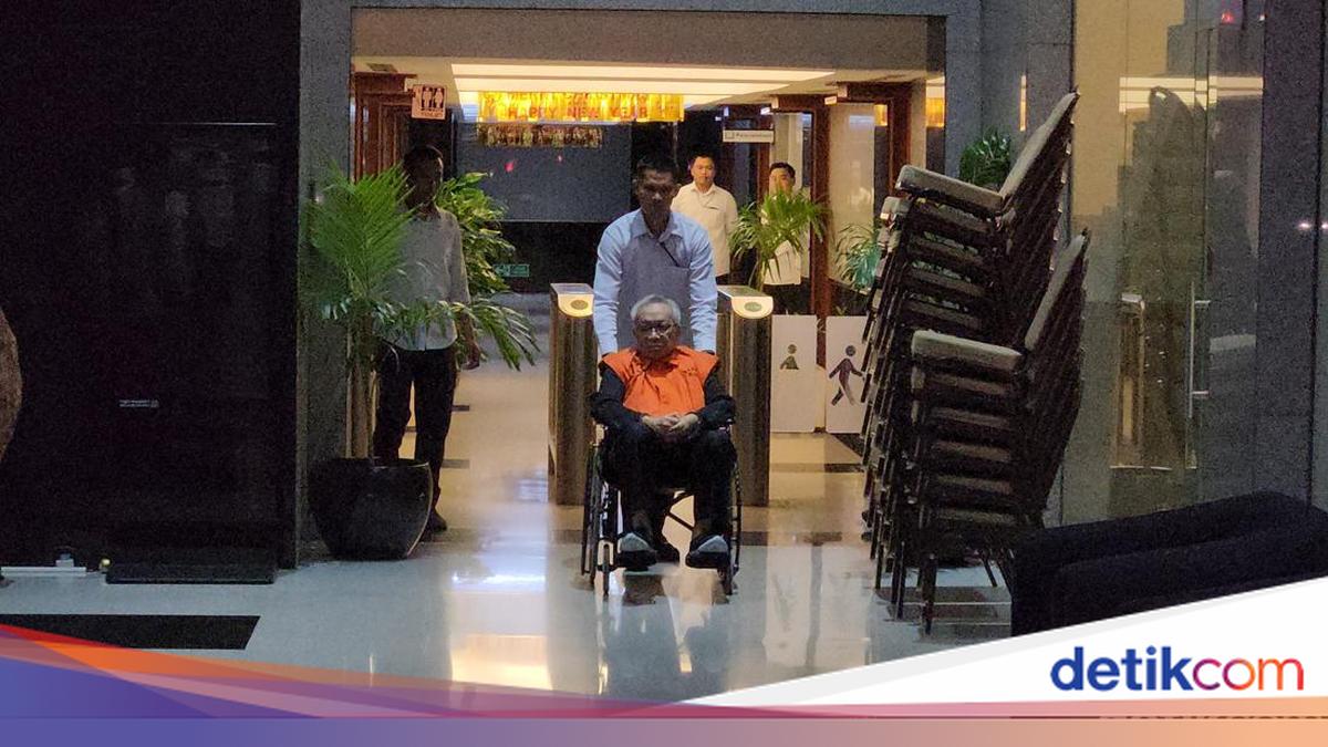 Terima Rp 1,7 M, Tersangka Kasus Suap Pengadaan Katalis Bensin Ditahan