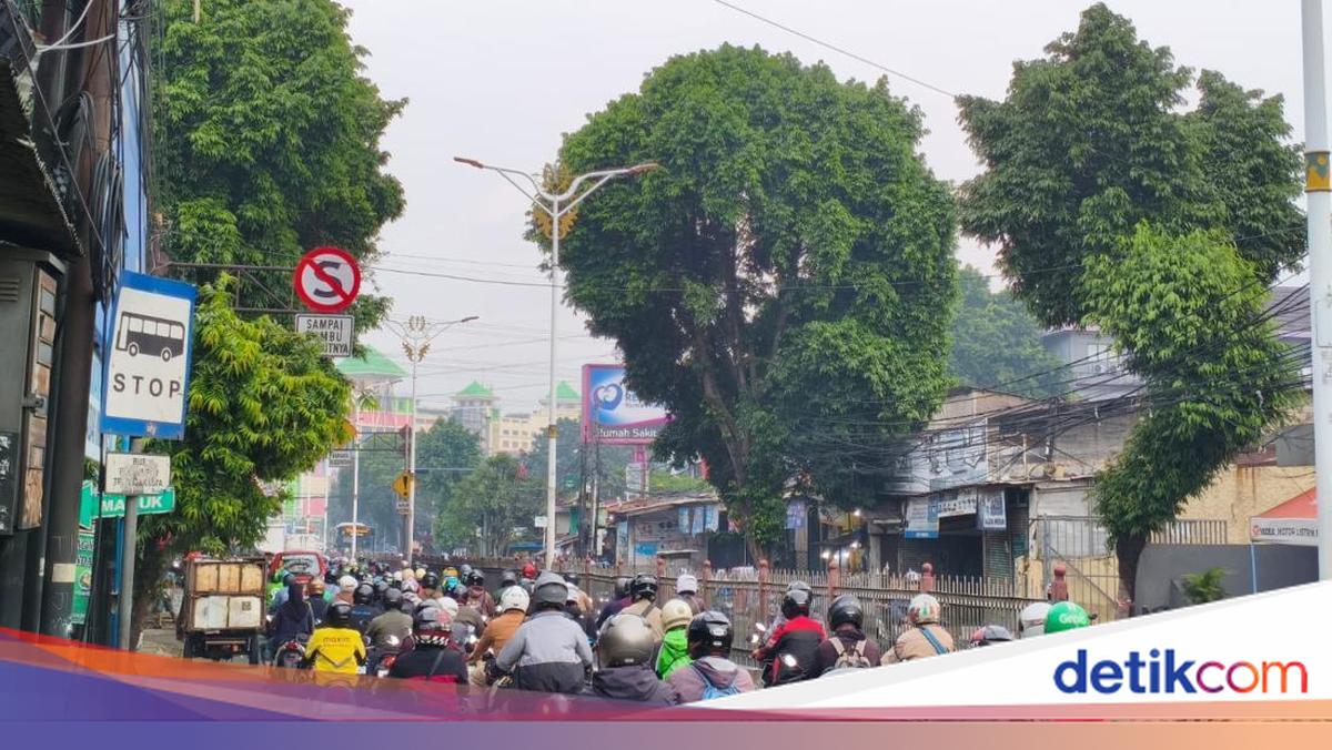 Libur Natal-Tahun Baru Usai, Lalin Jakarta Macet di Sejumlah Titik Pagi Ini