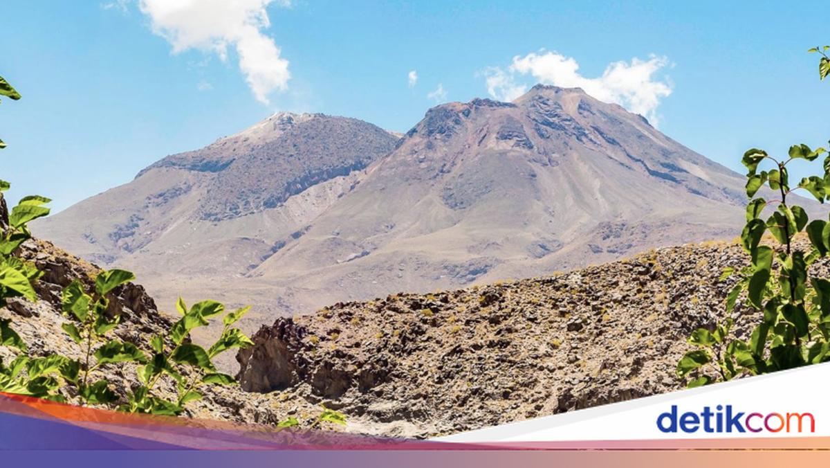 70万年間「眠っていた」タフタン火山が再び甦る