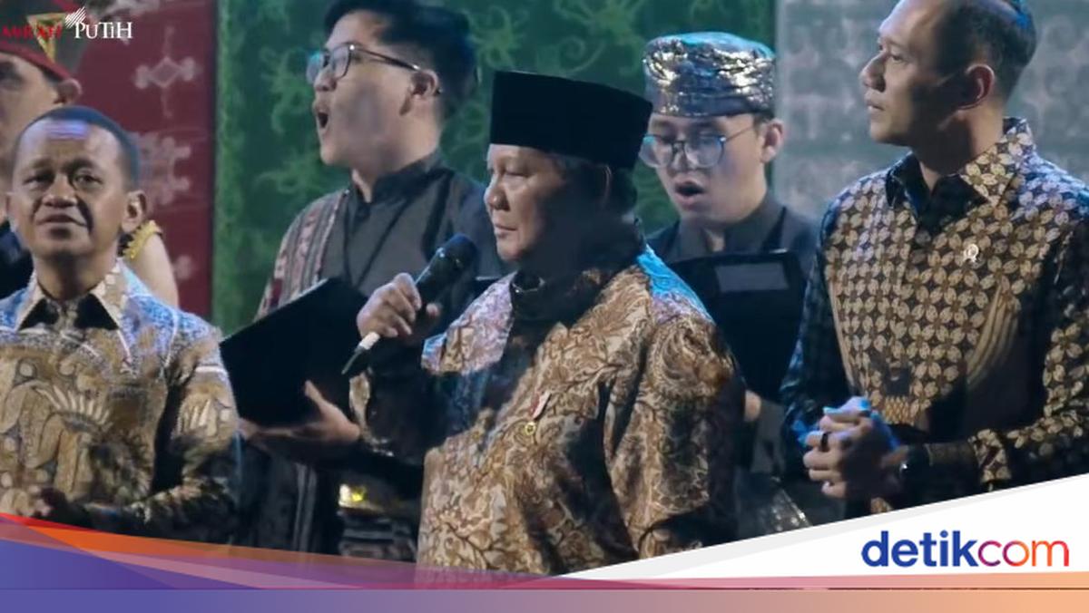 Momen Prabowo Nyanyi 'Sio Mama' dan 'O Ulate' di Natal Nasional 2025