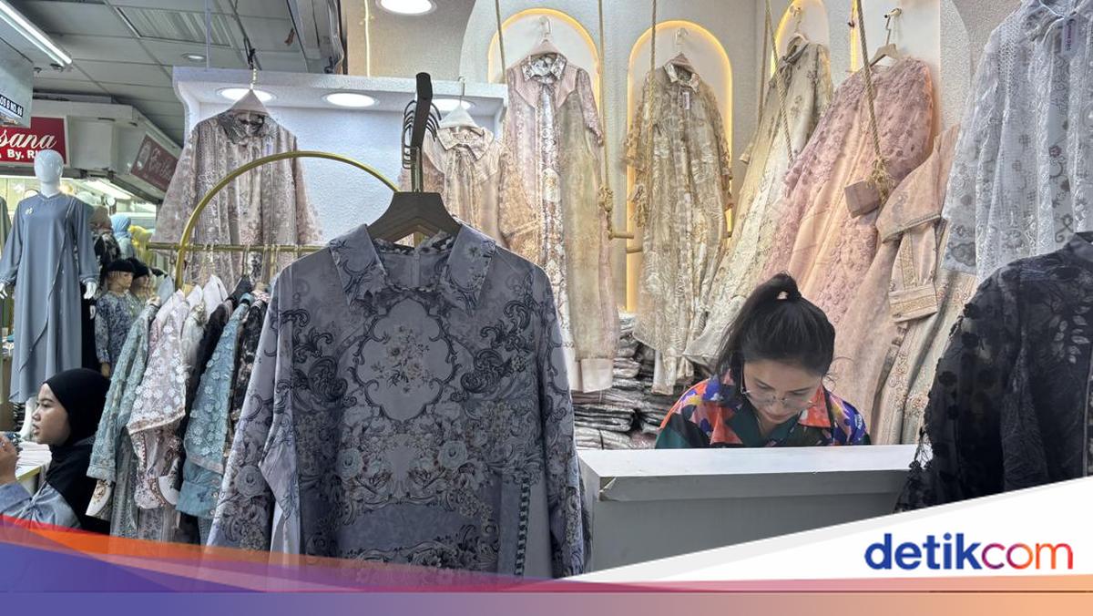 Pedagang Tanah Abang Cerita Baju Lebaran Gamis Rompi Lepas Sudah Diserbu