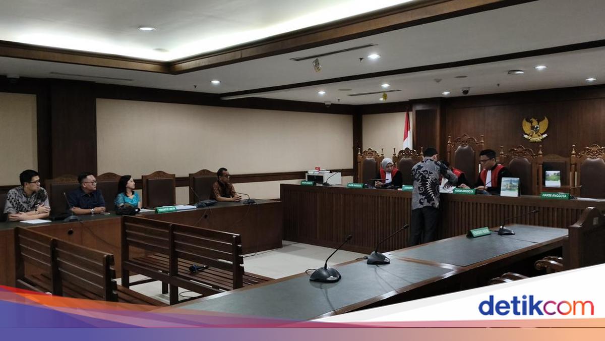 Emirsyah Satar Ajukan PK, Sidang Ditunda Pekan Depan