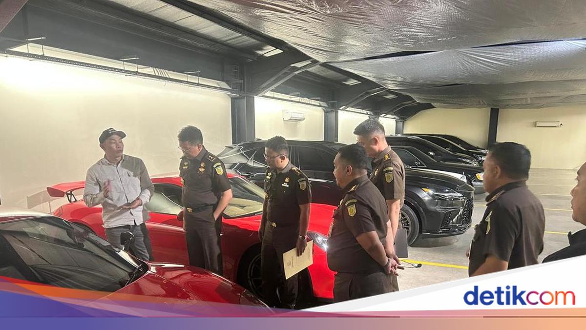 Ferrari hingga Rolls-Royce Harvey Moeis Dilelang Cepat, Siapa Minat?