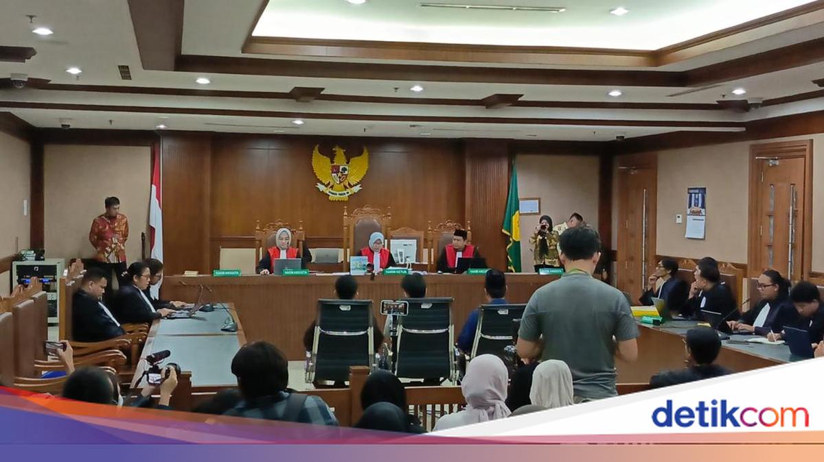 Hakim Tolak Eksepsi Delpedro Dkk di Kasus Hasutan Terkait Kericuhan Agustus
