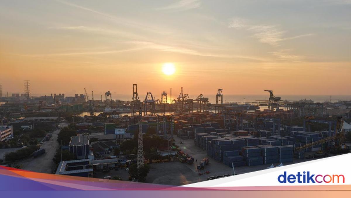 Pelindo Pastikan Operasional Pelabuhan Priok Normal Meski Ada Penumpukan Truk