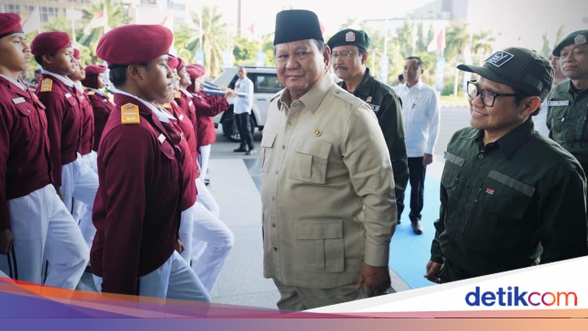 Deretan Momen Menyentuh Presiden Prabowo Bersama Siswa Sekolah Rakyat