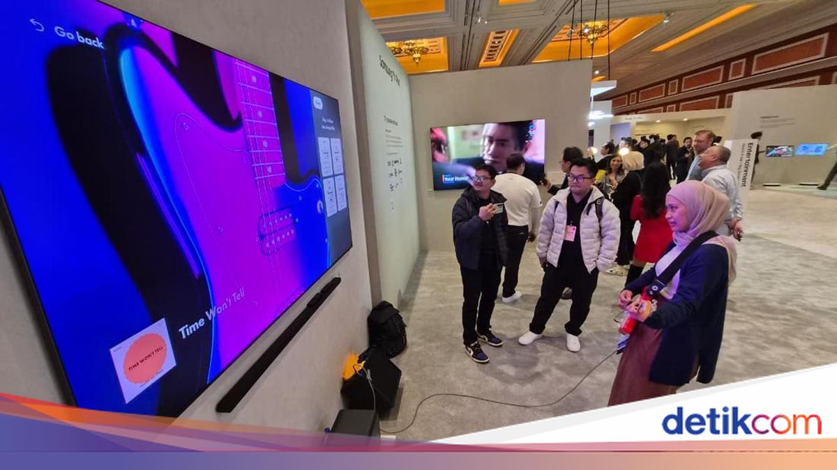 Belajar Gitar di TV Samsung, Pengalaman Unik di Tengah Futuristik CES 2026