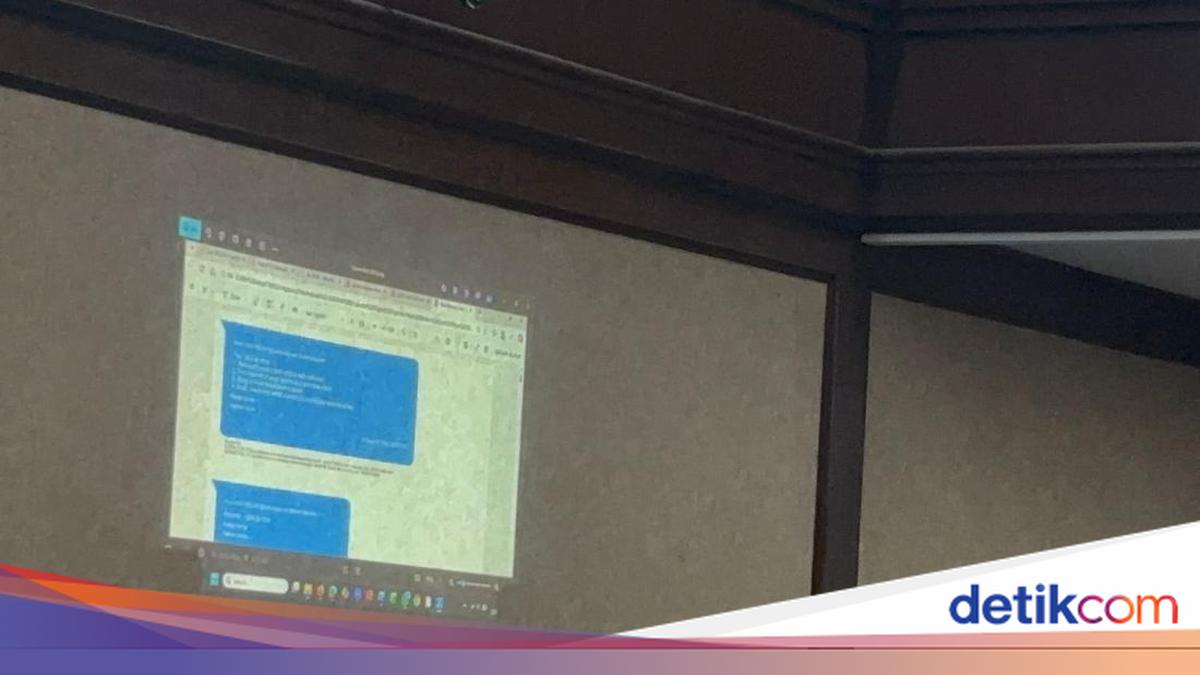 Jaksa Tampilkan Chat Group Nadiem Sebelum Jadi Menteri: Ngeri Bahasanya Ini