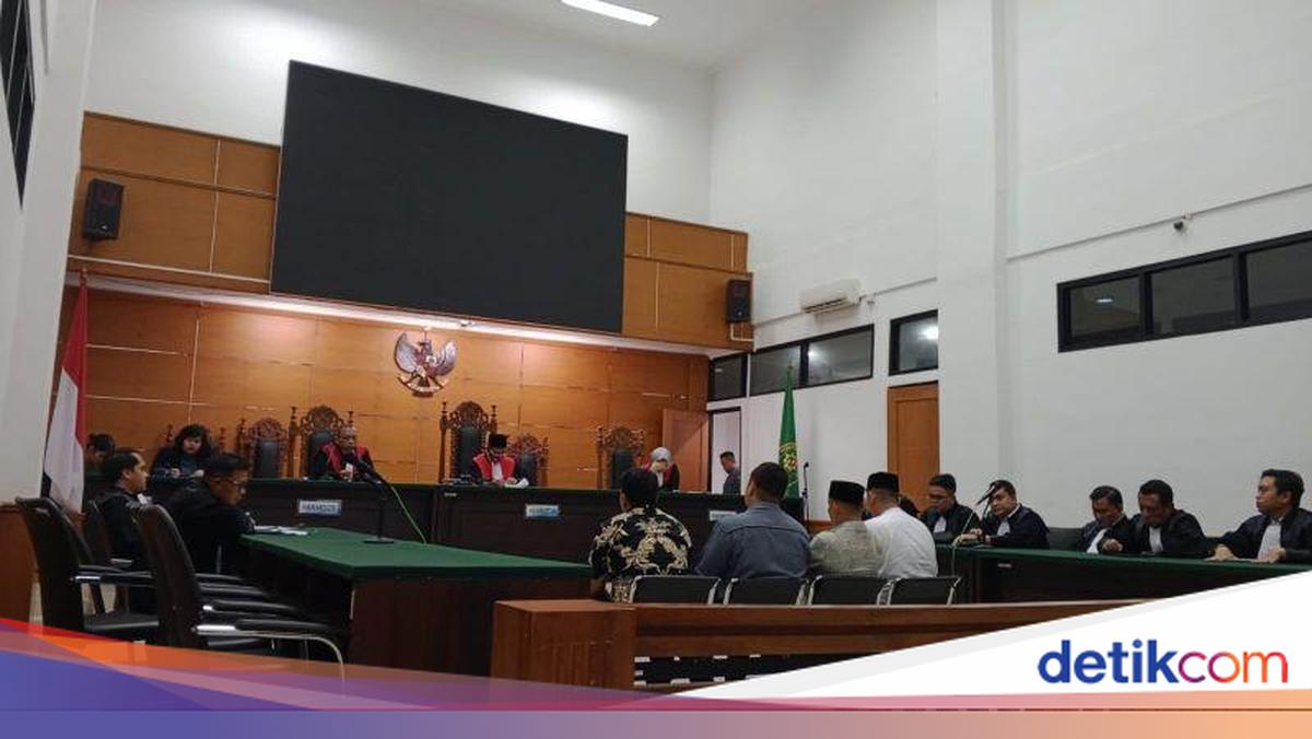 Kades Kohod Divonis 3,5 Tahun Penjara di Kasus Pagar Laut Tangerang