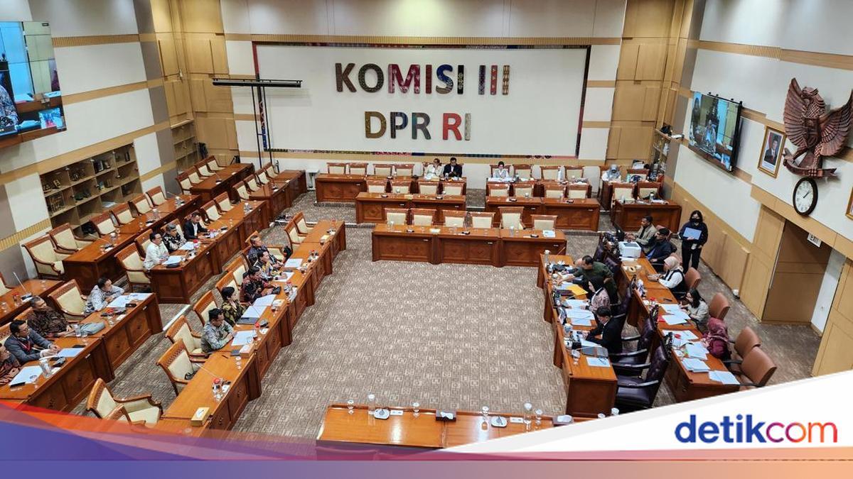 Hakim Ad Hoc Ngadu ke Komisi III DPR Soal Tunjangan: 13 Tahun Tak Berubah
