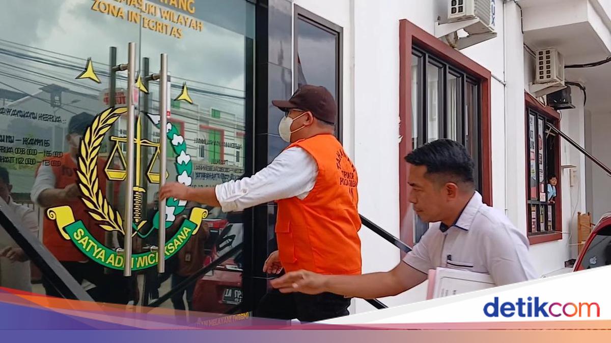 Eks Kadis PUPR Mamuju Tersangka Korupsi Rp 1,8 M Dilimpahkan ke Jaksa