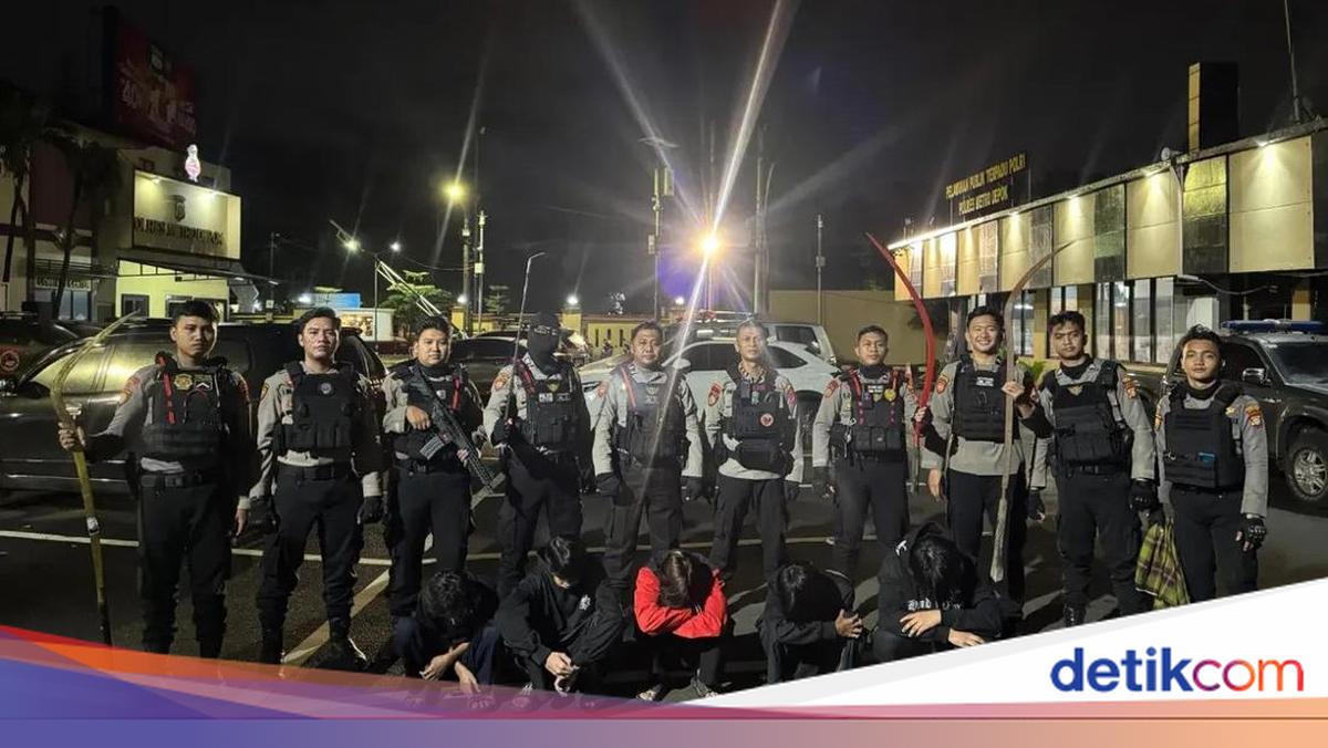 Polisi Amankan 5 Remaja Hendak Tawuran di Depok, Celurit-Stik Golf Disita