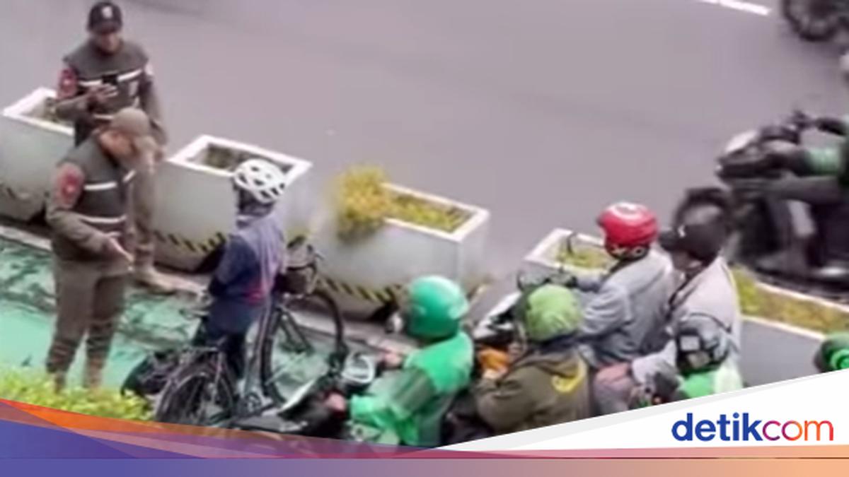 Viral Pesepeda Adang Pemotor di Jalur Sepeda Jl Sudirman, Begini Kronologinya
