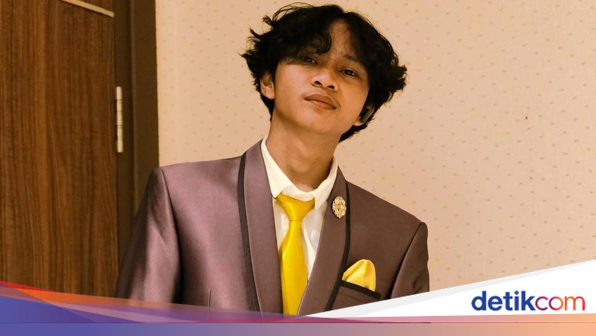 Kukukukuku! Fajar Sadboy Jadi Perhatian Lagi
