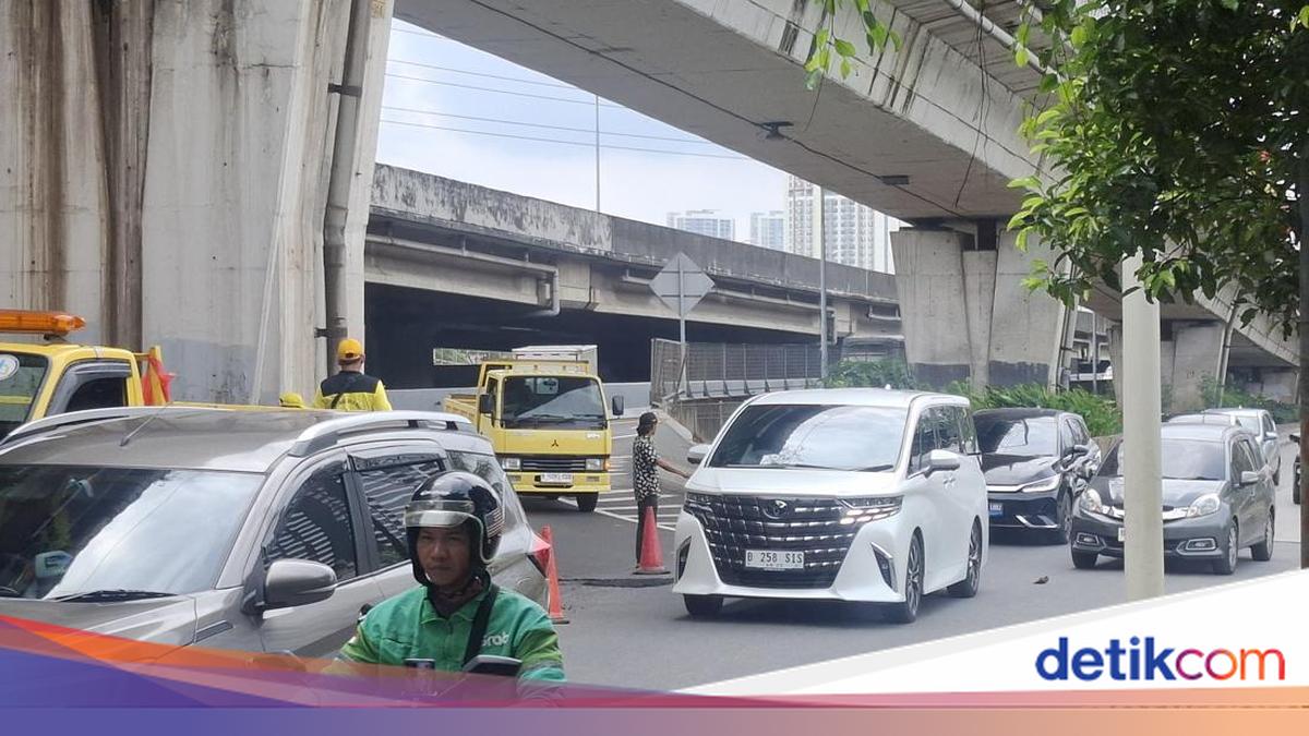 Exit Tol Rawa Buaya Dibuka Usai 6 'Pak Ogah' Ditangkap, Begini Kondisinya