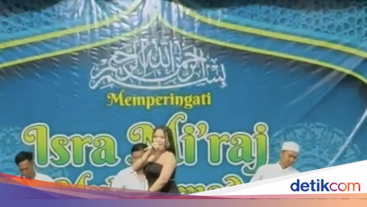 Waketum MUI soal Aksi Biduan di Panggung Isra Mikraj: Melecehkan Islam