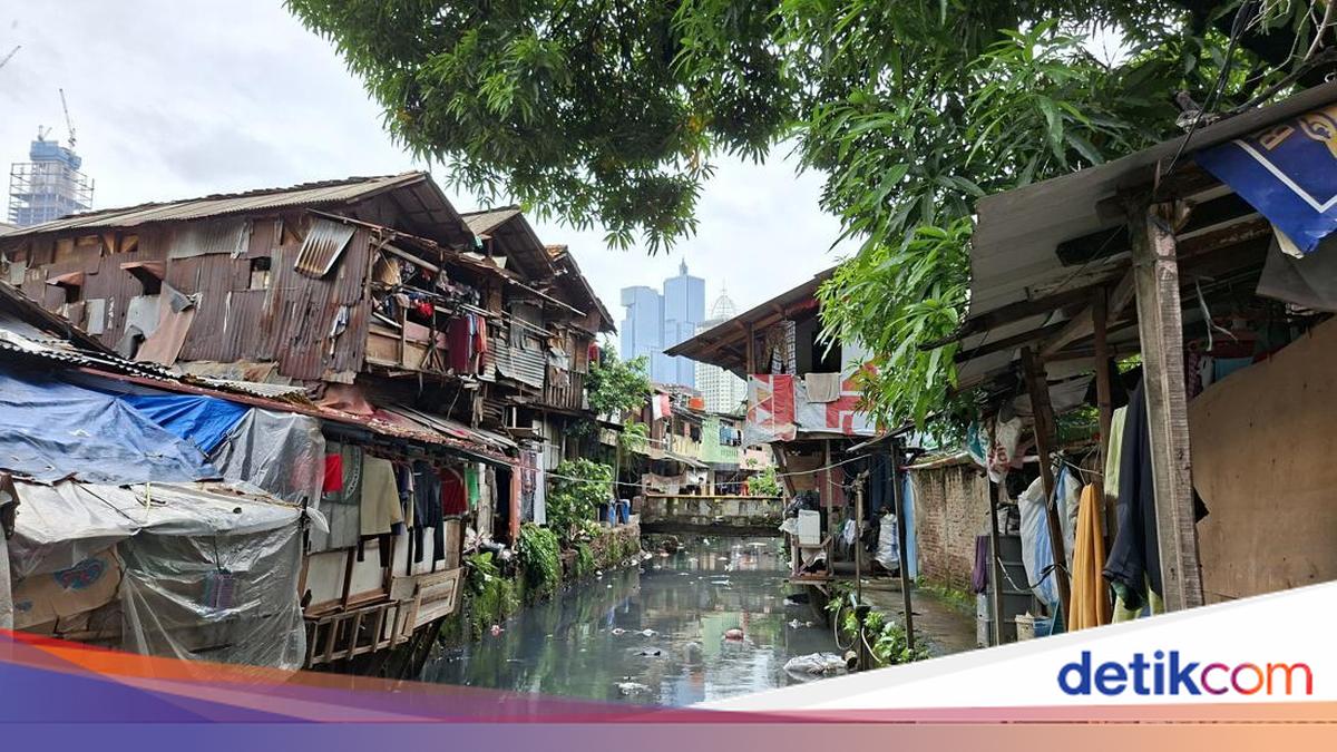 Pemprov DKI Mau Tata 445 RW Kumuh, Bantaran Rel Jadi Prioritas