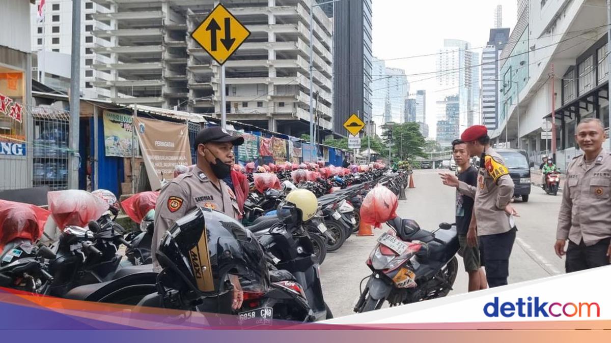 Dapat Aduan Via Call Center 110, Polisi Cek Parkir Liar Rp 10 Ribu di Jaksel
