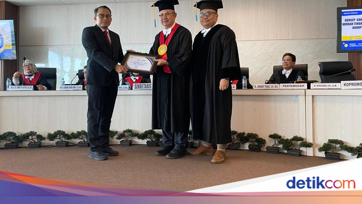 Eks Jubir KPK Raih Gelar Doktor, Disertasi soal Ganti Rugi Korban Korupsi