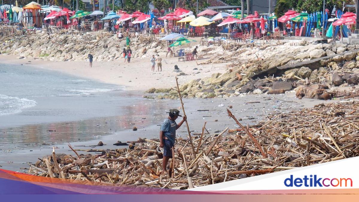 Kemenpar-Pemprov Bali Bentuk Satgas Sampah Pantai Usai Disorot Prabowo