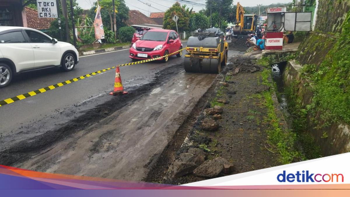 20 Ruas Jalan Rusak di Pandeglang-Cipacung Diperbaiki