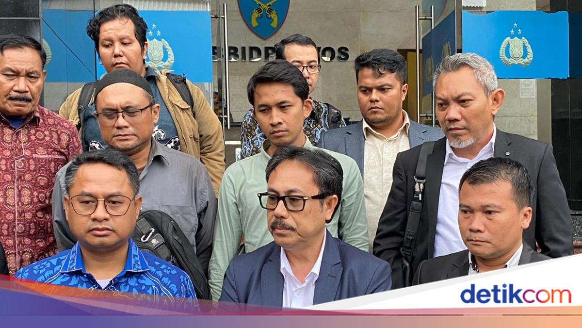 Demokrat Serahkan Bukti Tudingan SBY Terlibat Isu Ijazah Jokowi ke Polisi