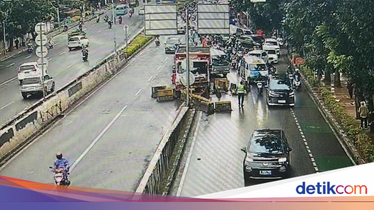 Truk Nabrak di Casablanca Belum Dievakuasi, Lalin ke Tanah Abang Masih Macet