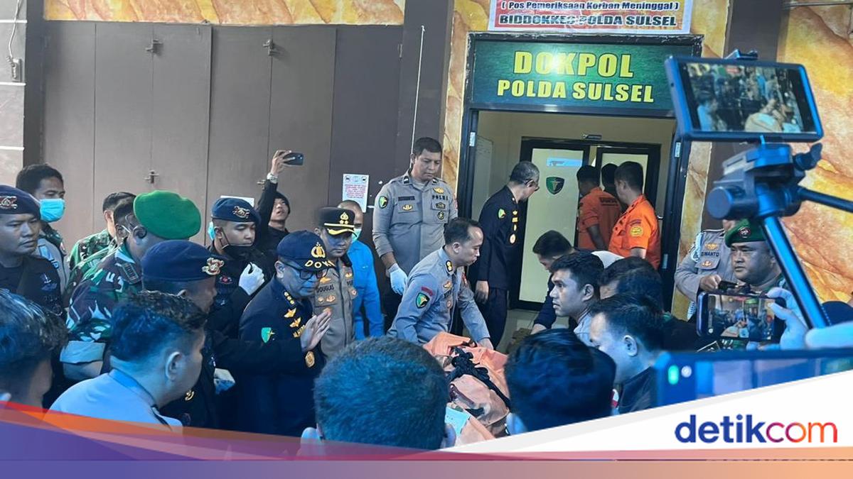 DVI Polda Sulsel Telah Terima 2 Jenazah Korban Kecelakaan Pesawat ATR 42-500