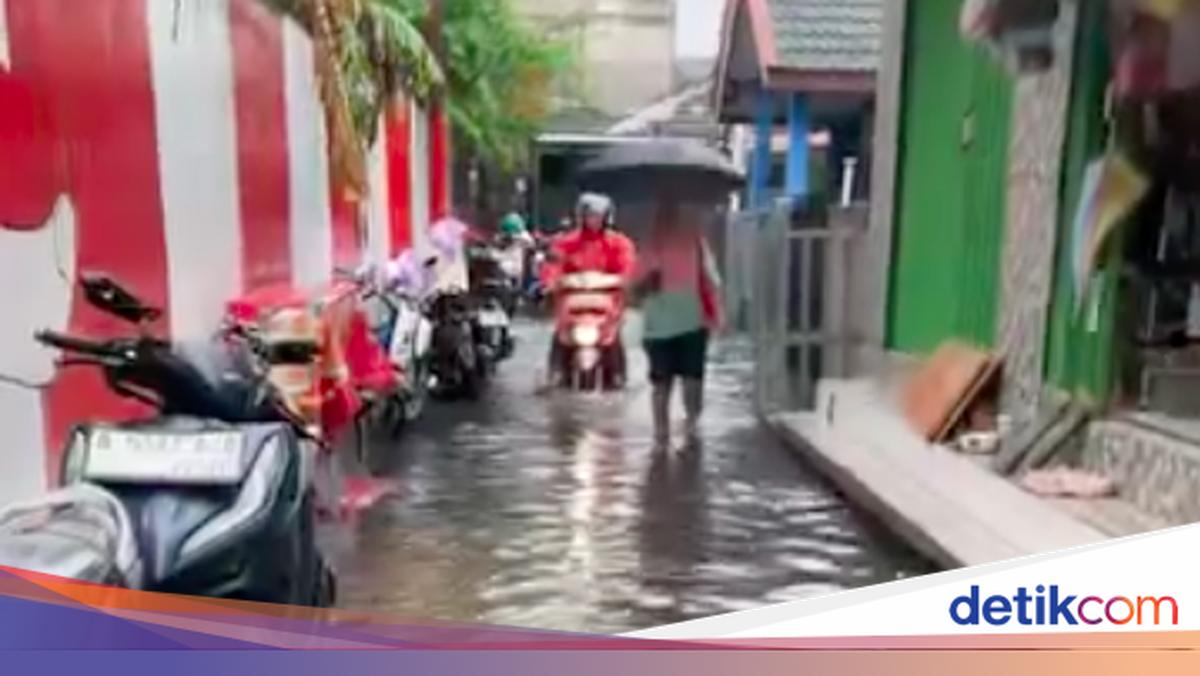 Duri Kepa Jakbar Banjir Usai Hujan Deras, Warga Harap Revitalisasi Drainase